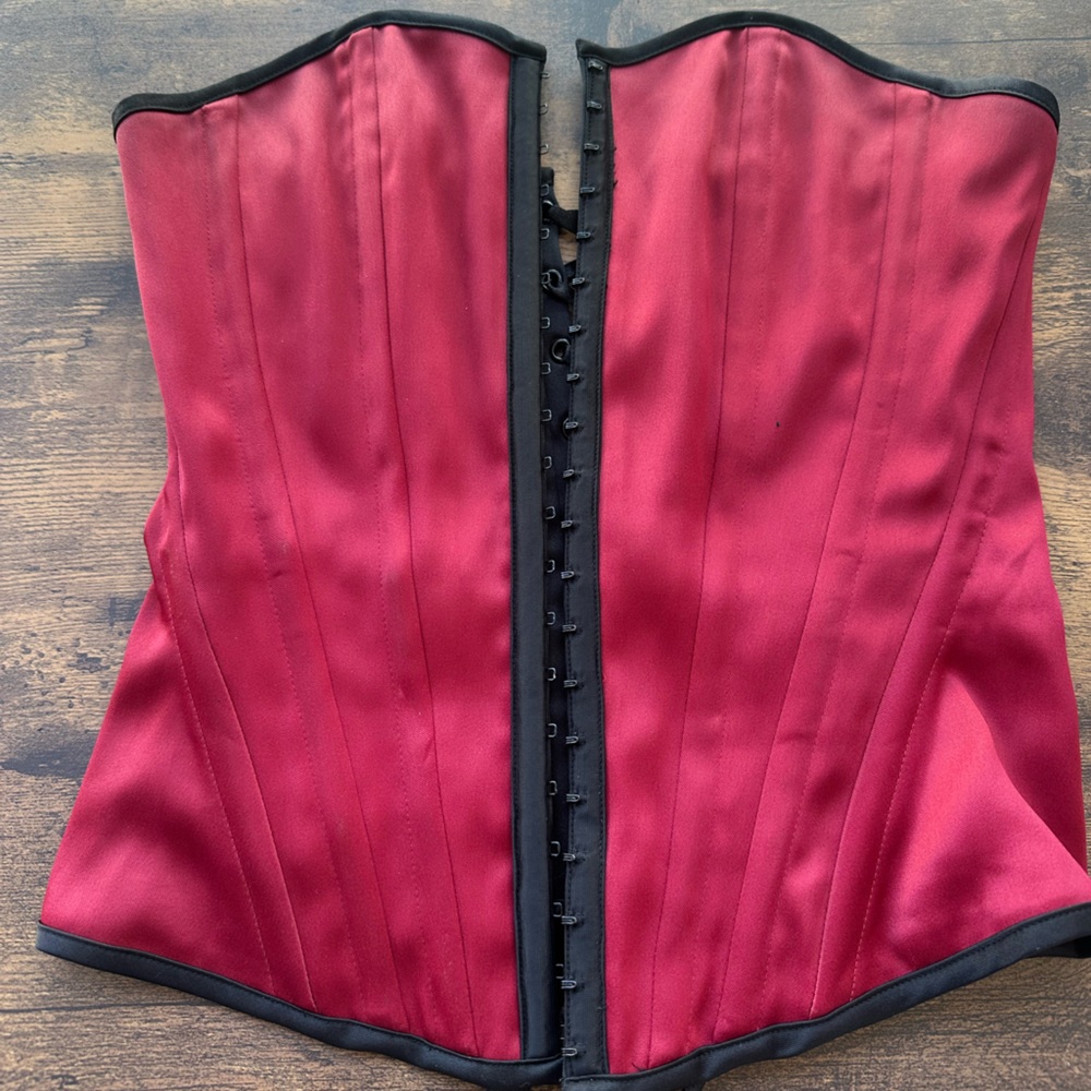 Elegant Red Women's Coset (Reversible Black Corset)